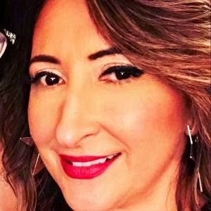 Meet your Posher, Alma